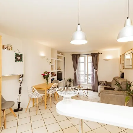 Modern Facing South In Appartamento